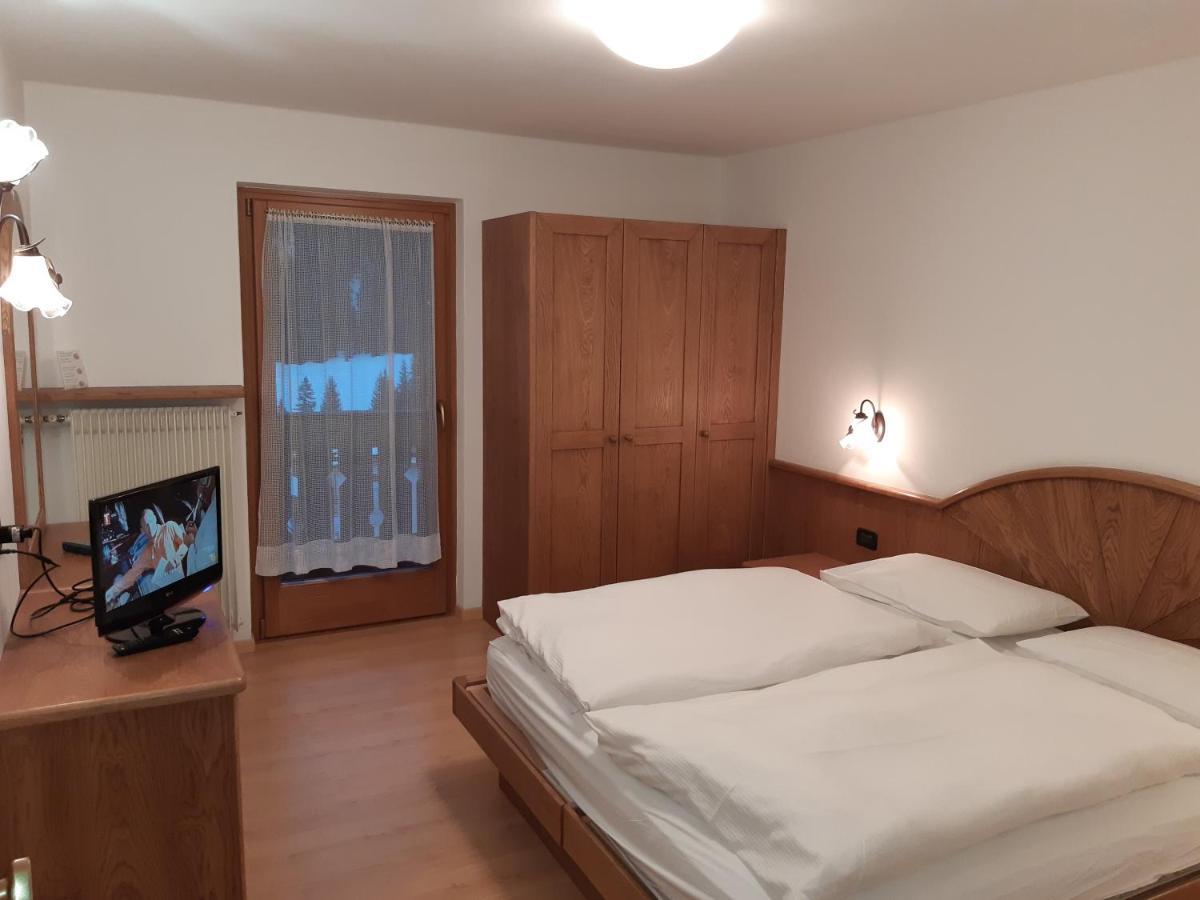 Albergo Arnica Canazei Eksteriør bilde