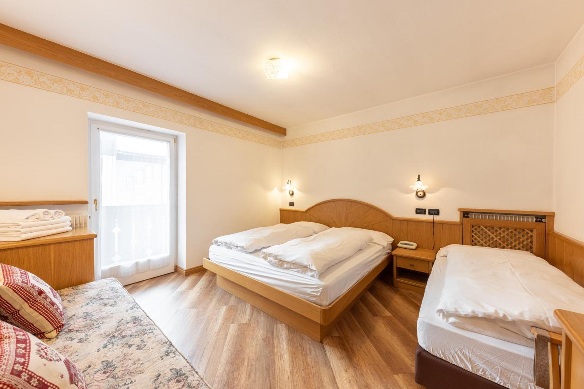 Albergo Arnica Canazei Eksteriør bilde